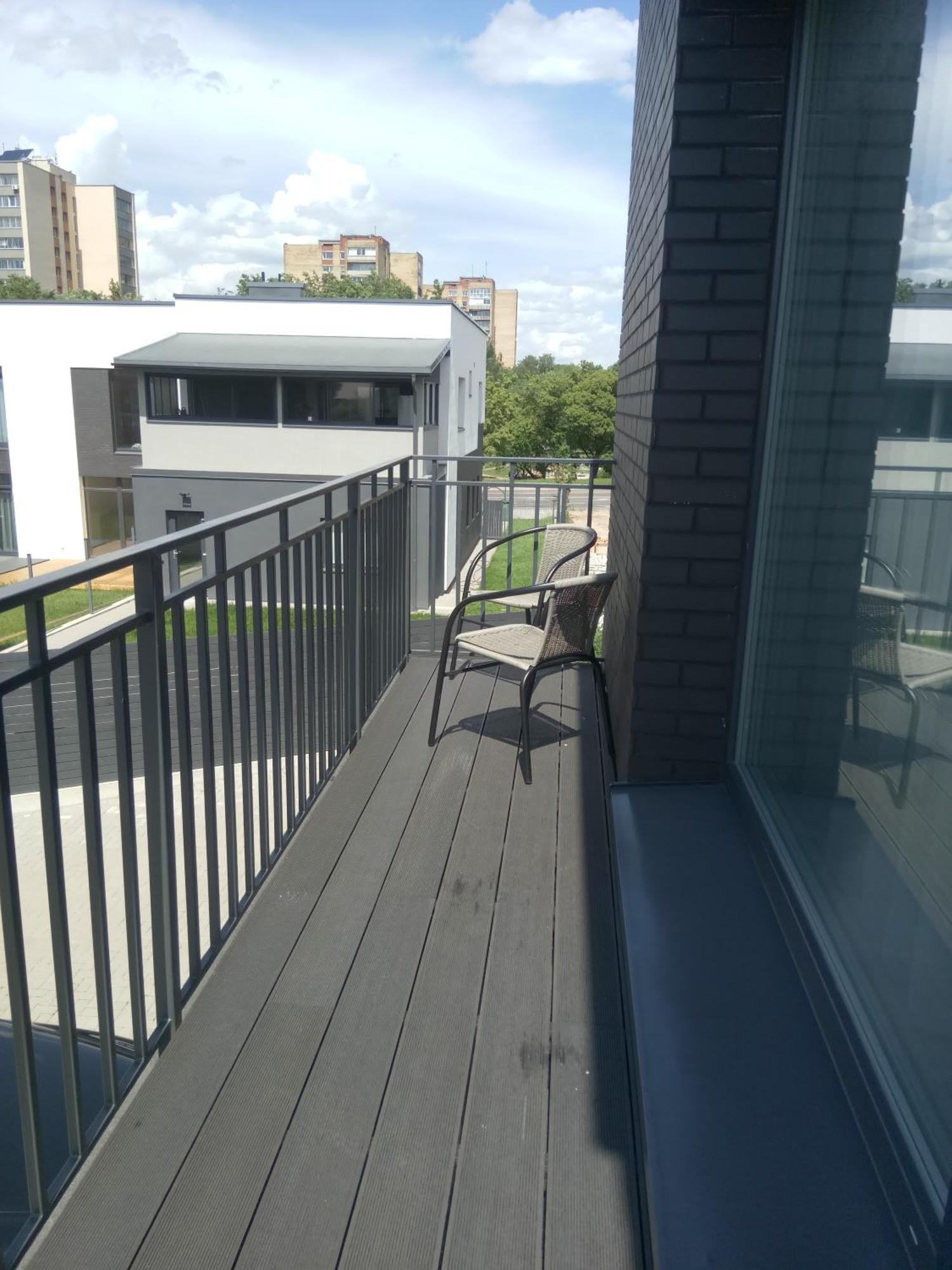 New J&R Apartment Near Girstutis, Free Private Parking & Self Check-In Kaunas Bagian luar foto