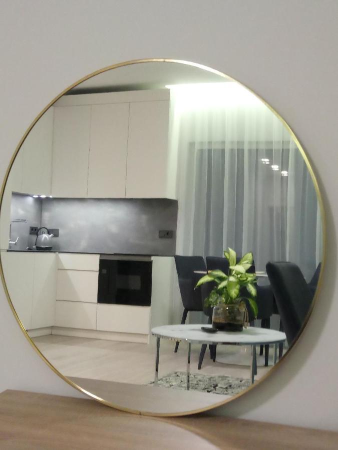 New J&R Apartment Near Girstutis, Free Private Parking & Self Check-In Kaunas Bagian luar foto