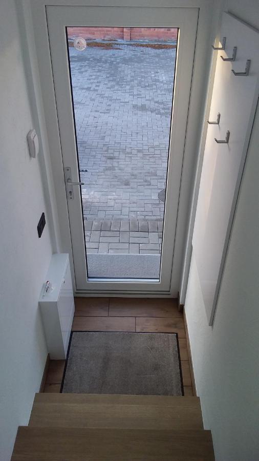 New J&R Apartment Near Girstutis, Free Private Parking & Self Check-In Kaunas Bagian luar foto